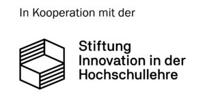 Logo der Stiftung Innovation in der Hochschullehre mit dem Textzusatz "In Kooperation mit der"